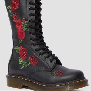 Dr Martens 1490 Vonda Mid Calf with roses